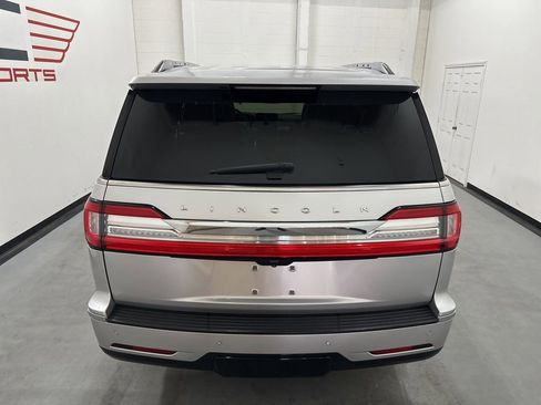 Used 2019 Lincoln Navigator Reserve AWD/4WD image 10
