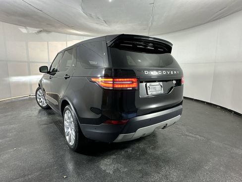 Used 2020 Land Rover Discovery HSE image 9