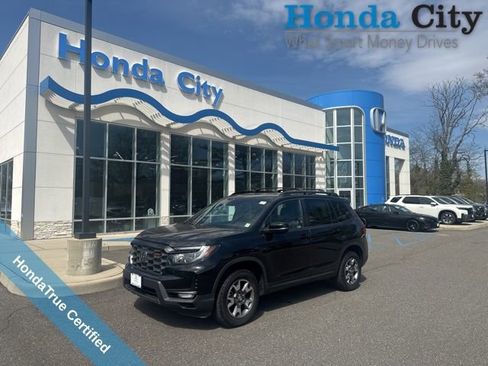 Used 2023 Honda Passport TrailSport image 1