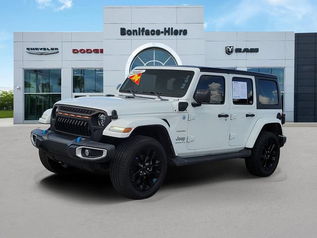 Used 2023 Jeep Wrangler Unlimited Sahara AWD/4WD image 3