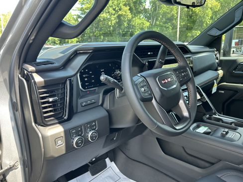 New 2026 GMC Sierra 2500 AT4 w/ Technology Package AWD/4WD image 19