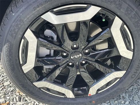 New 2025 Kia Telluride S image 6