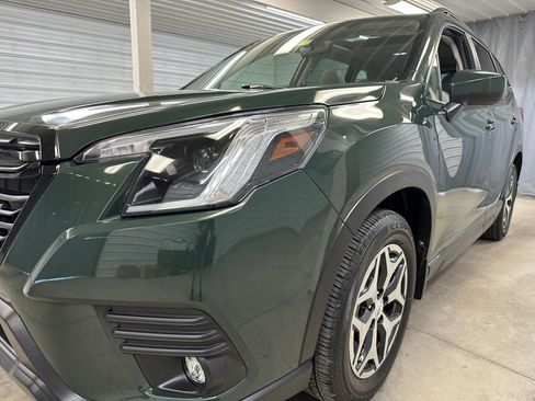 Used 2024 Subaru Forester Premium AWD/4WD image 33