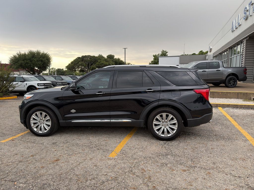 Used 2023 Ford Explorer King Ranch w/ Technology Package RWD image 7
