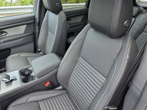 New 2026 Land Rover Discovery Sport Landmark image 11