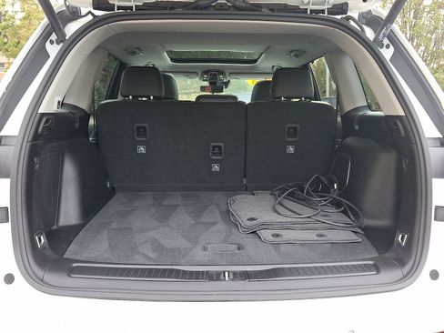 Used 2023 Jeep Grand Cherokee 30th Anniversary image 28