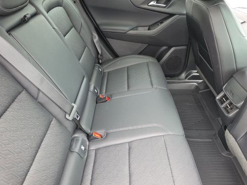 Used 2026 Chevrolet Equinox LT w/ Convenience Package II image 23