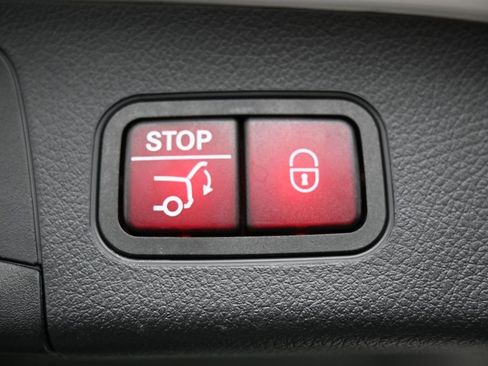 Used 2024 Mercedes-Benz GLA 250 4MATIC image 19