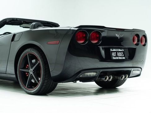 Used 2012 Chevrolet Corvette Convertible w/ 4LT Preferred Equipment Group image 20