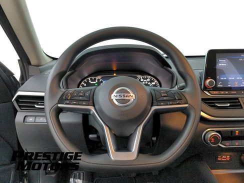 Used 2022 Nissan Altima 2.5 SV AWD/4WD image 20