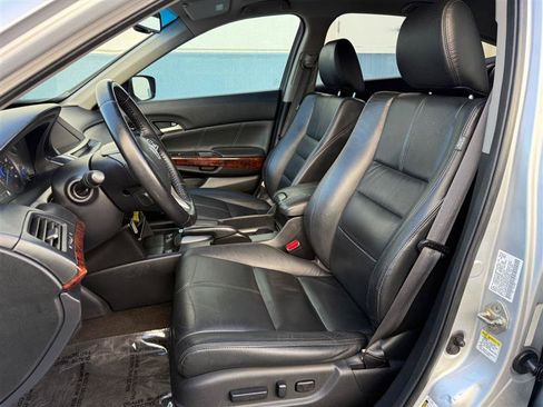 Used 2010 Honda Crosstour EX-L image 25