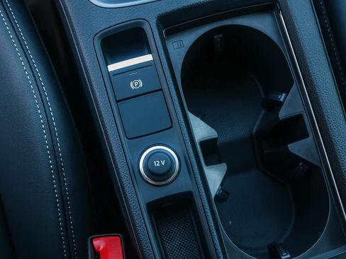 New 2025 Audi Q3 2.0T Premium image 30