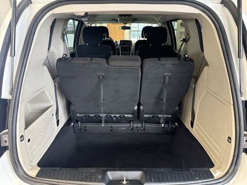 Used 2015 Dodge Grand Caravan SE w/ Quick Order Package 29E SE image 32