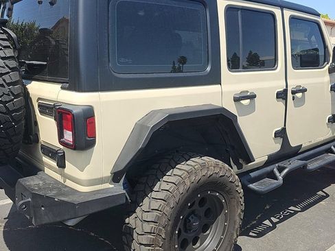 Used 2018 Jeep Wrangler Unlimited Sport AWD/4WD image 4