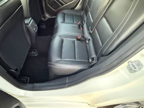 Used 2018 Mercedes-Benz CLA 250 image 35