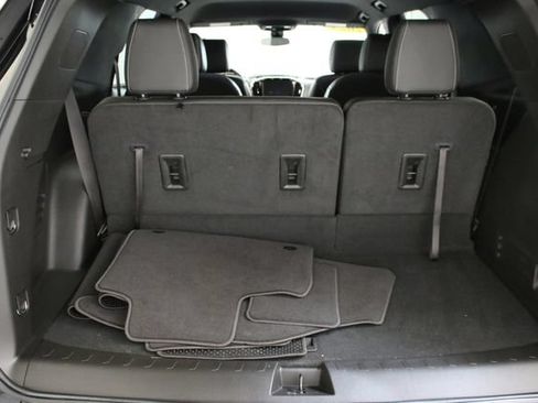 Used 2023 Chevrolet Traverse LT AWD/4WD image 28
