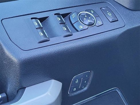 Used 2017 Ford F450 Lariat w/ Lariat Ultimate Package image 23