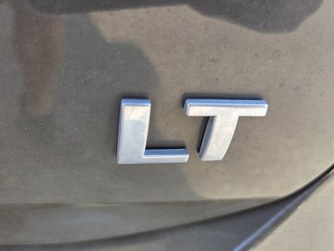 Certified 2023 Chevrolet Equinox LT FWD image 32