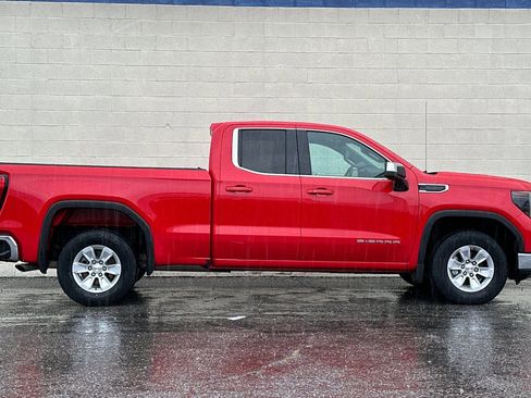 Certified 2022 GMC Sierra 1500 SLE image 3