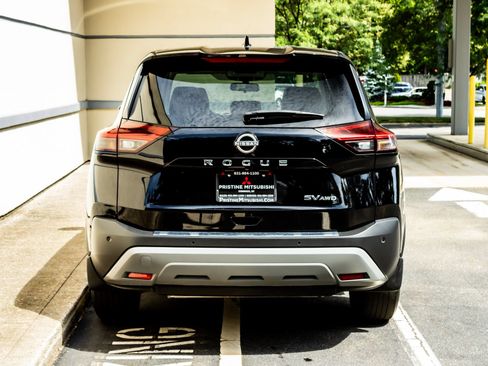 Used 2023 Nissan Rogue SV AWD/4WD image 6