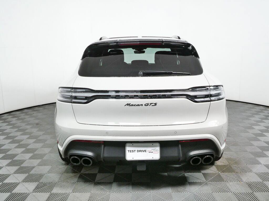 Certified 2026 Porsche Macan GTS AWD/4WD image 32