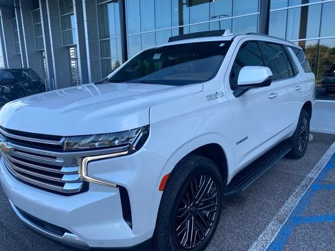 Used 2021 Chevrolet Tahoe High Country AWD/4WD image 2