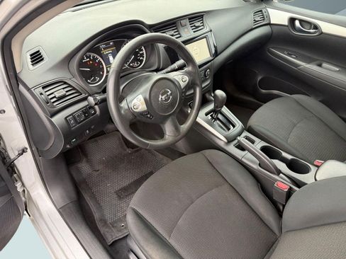 Used 2019 Nissan Sentra S image 4