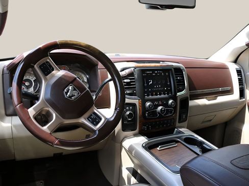 Used 2018 RAM 2500 Longhorn w/ Longhorn Southfork Package AWD/4WD image 15