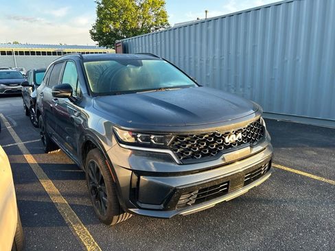 Used 2023 Kia Sorento SX AWD/4WD image 6