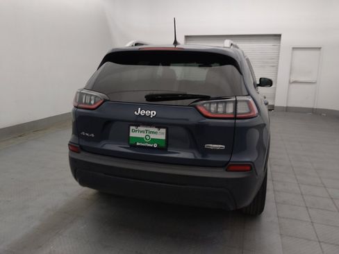 Used 2019 Jeep Cherokee Latitude Plus AWD/4WD image 7