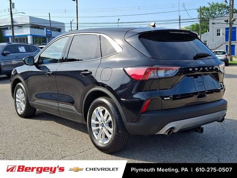 Used 2022 Ford Escape SE w/ Cold Weather Package AWD/4WD image 5