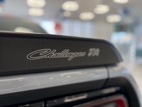 Used 2022 Dodge Challenger R/T w/ T/A Package image 15