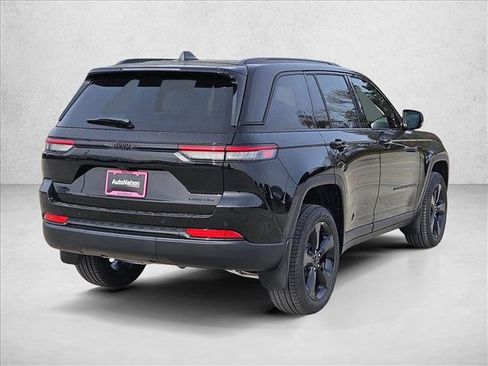 New 2025 Jeep Grand Cherokee Limited image 5