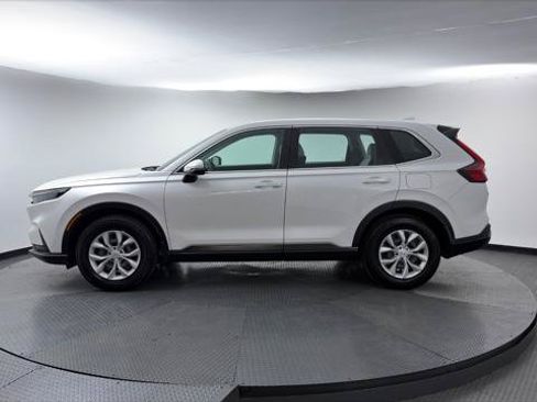 Used 2024 Honda CR-V LX image 3