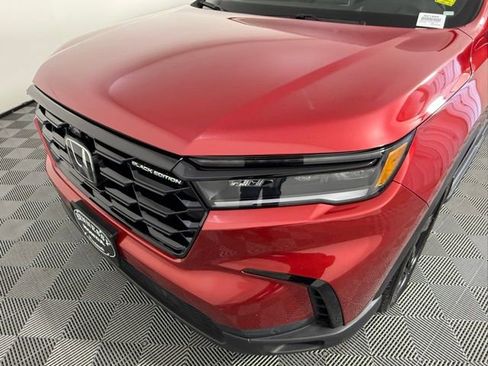 Used 2025 Honda Pilot Black Edition image 10