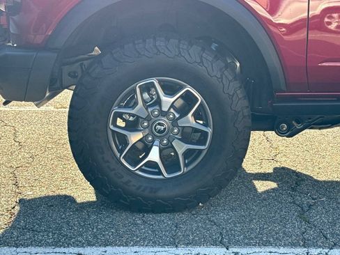 Used 2025 Ford Bronco Badlands AWD/4WD image 11