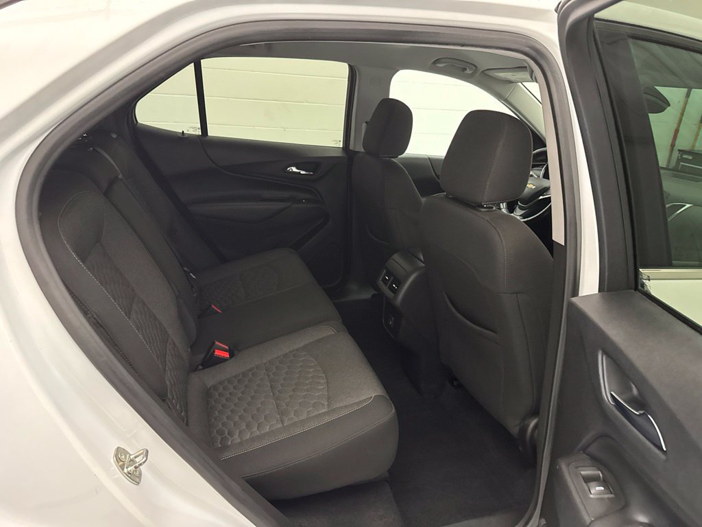 Used 2020 Chevrolet Equinox LT w/ Driver Convenience Package AWD/4WD image 39