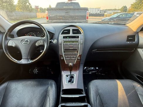 Used 2011 Lexus ES 350 FWD image 3