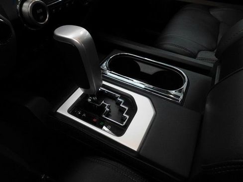 Used 2021 Toyota Tundra Platinum image 33