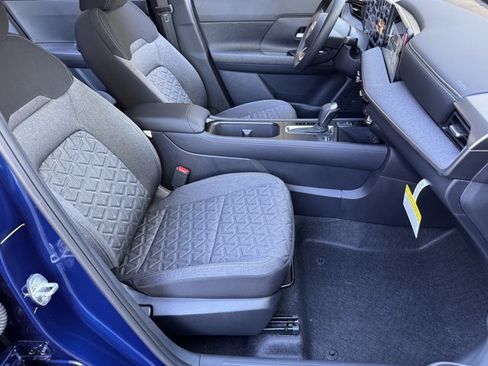 New 2025 Nissan Kicks SV w/ Charging Package image 9