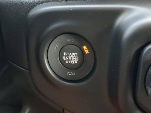 Used 2023 Jeep Wrangler Unlimited Sahara w/ Cold Weather Group AWD/4WD image 27