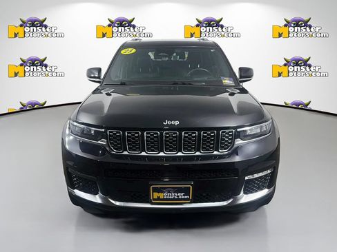 Used 2023 Jeep Grand Cherokee L Summit AWD/4WD image 2