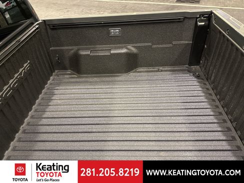 Certified 2025 Toyota Tacoma TRD Off-Road AWD/4WD image 13