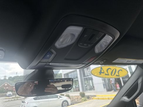 Used 2024 RAM 2500 Big Horn image 36