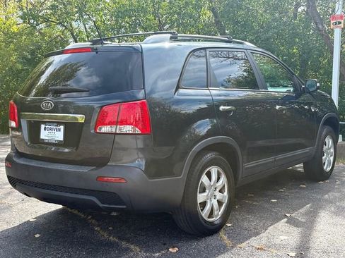 Used 2012 Kia Sorento LX w/ Convenience Pkg image 12