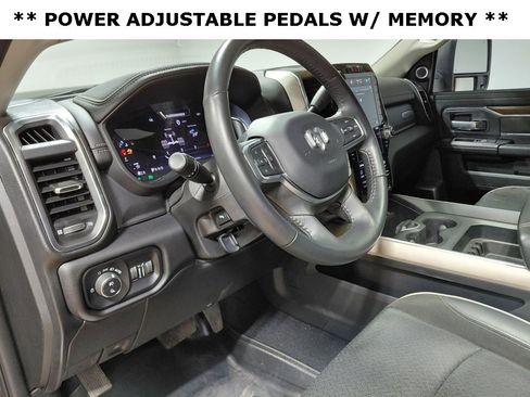 Used 2024 RAM 3500 Laramie image 19