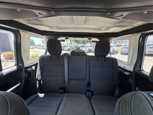 Used 2024 Jeep Wrangler Unlimited Rubicon 4xe AWD/4WD image 33