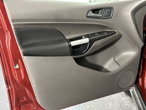 Used 2019 Ford Transit Connect XLT w/ Driver-Assist Package image 33