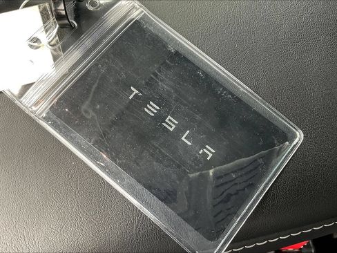 Used 2024 Tesla Model Y Long Range AWD/4WD image 33