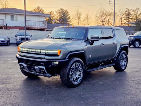 Used 2024 GMC Hummer EV 3X image 8